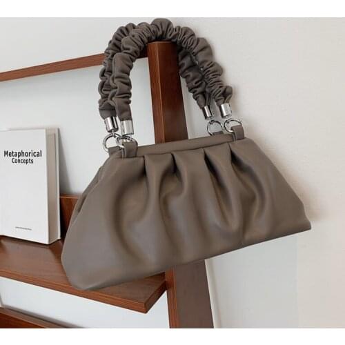 Vintage Brand Designer Clip Handbags Purse Women Crossbody Bags 2021 New Soft Leather Cloud Totes Ladies Shoulder Messenger Bag