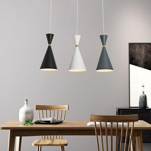 Nordic style dining table and dining room lighting creative personality bar table lamp modern minimalist living room lighting