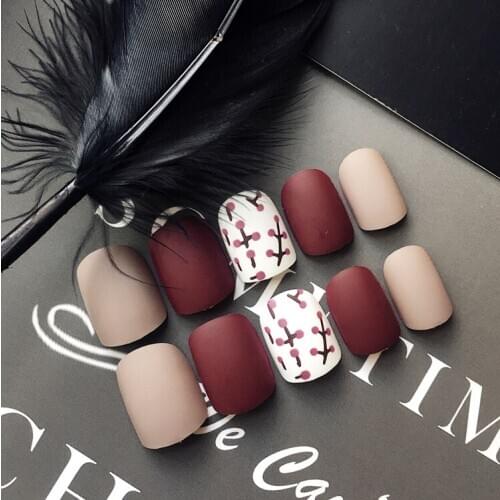 Matte wine red and kakhi hit pure color with flower pattern fake nails french false nails cute lady full nail tips Bride