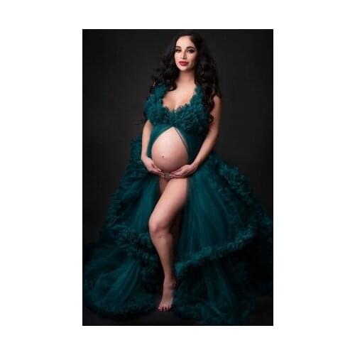 Charming Green Tulle Pregnancy Gowns V Neck Sleeveless Ruffles Flares Long Extra Puffy Maternity Dresses For Photo Shoot