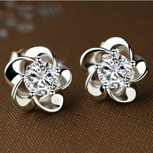 2020 New Female Plum Blossom Earrings Lucky Flower Earrings Charm Party