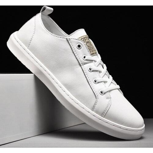 Fashion Shoes For Men Casual Leather White Mens Shoes Designer Flats Retro Lofer Man Moccasins Classic Leisure White Sneakers
