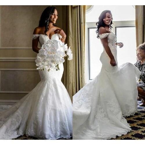 Full Lace Mermaid Wedding Dresses Off the shoulder with Sleeves Lace Corset Back Court Train African Designer Wedding Bridal