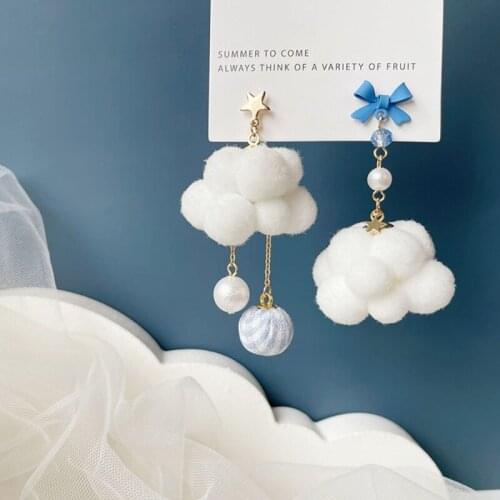 Romantic Pom Pom Cloud Shape Girl Earrings White Blue Color Cute Earring 2021 Dropshipping