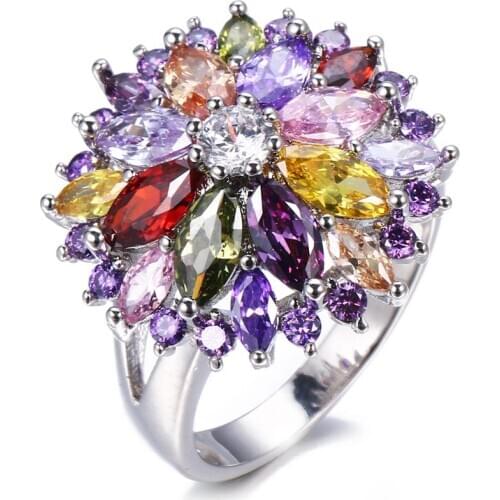 Bettyue New Fashion Blooming Flower Shape Colorful Cubic ZIrcon Ring For Women First Choice In Party Symbolizing Good Luck