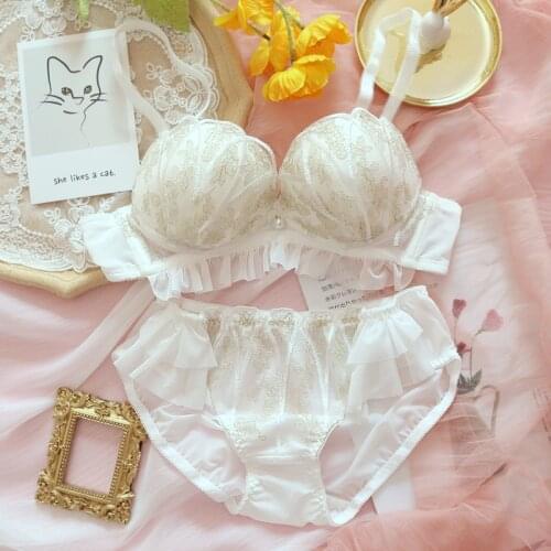 Shell cup gold silk embroidery gathers lingerie set wire free comfortable bralette suit sweet girl thin bra panties sets