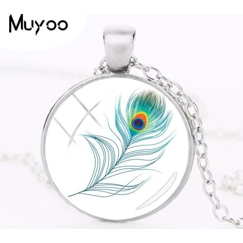 2018 New Peacock Feather Necklace Colourful Feathers Pendant Hand Craft Photo Jewelry Round Glass Dome Necklaces HZ1