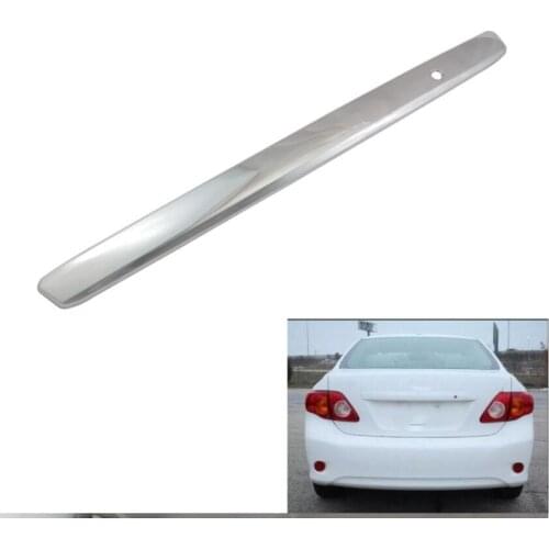 2008-2011 For Toyota Corolla Altis Stainless Steel Rear Trunk Lid Trim Cover (Theres a keyhole)