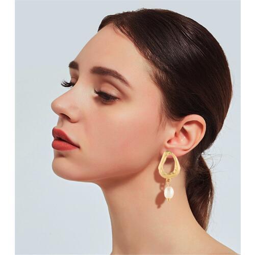 CRLEY Hot Sale Fashion Pearl Drop Earrings Irregular New Natural White Imitation Pearls Earrings For Wedding Jewelry Gift