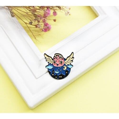 Cartoon Fun Night Sky Starry Sky Angel Baby Enamel Brooch Cloud Moon Wing Pins Custom Alloy Badge Punk Woman Jewelry Gift