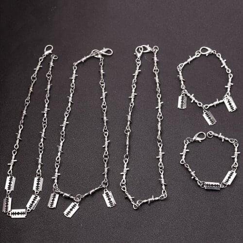 Punk Goth Blade Thorns Chain Necklace Cool Razor Blade Pendants Women Men Hip Hop Party Necklaces Jewelry Gifts