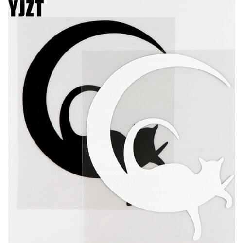 YJZT 11.6X15CM Funny Cartoon Car Sticker Vinyl Decals Cute kittens On The Moon Black / Silver 10A-0291