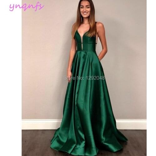 YNQNFS P28 Sexy Bust Open V Neck Satin Dress Evening Party 2019 Emerald Green Long Prom Dresses