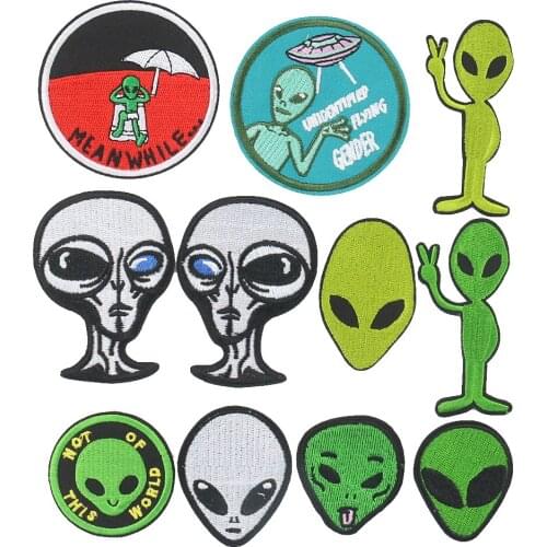 2PCS Alien UFO Patches Embroidered Applique Space Badge Stripe sticker Iron on Patches for Clothes Jacket DIY Sewing Accessories