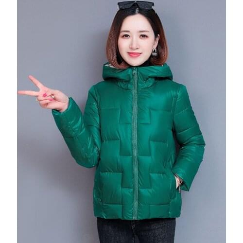 2021 New Short Winter Jacket Women Warm Down Cotton Hooded Jacket Thicken Parkas Female Korean Loose Outwear Casual Puffer Coat