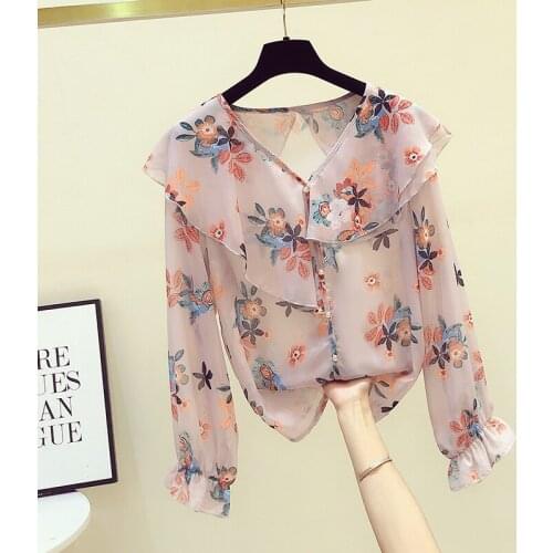 Floral Chiffon Women Shirts Summer New 2021 V-Neck Flare Sleeved Loose Office Lady Elegant Outwear Tops