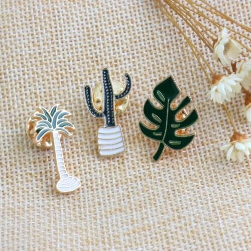 3 Pcs/set Simple Cartoon Green Cactus Palm Leaves Plant Tree Enamel Brooch Pins Badges Clothes Hat Decoration Pin For Men Women