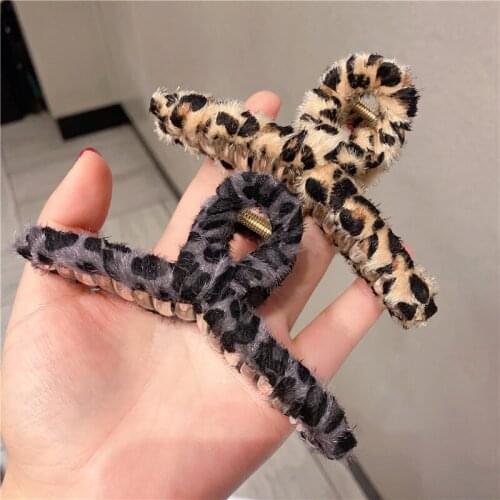 Fashion Girl Retro crystal Hair Claws Beam Hairpin Women Hair Accessories Beauty Hair Crab Clamp Headwear cute bear Hair Clip