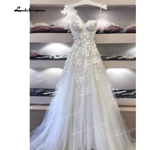 Gorgeous Tulle A-Line Wedding Dresses Sweetheart Neck Sleeveless Open Back Sweep/Brush Train Bride Gowns Appliques Lace Beading