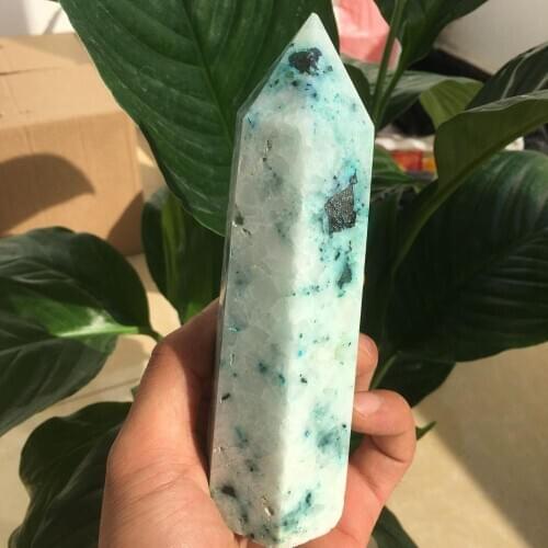 Beautiful natural Phoenix pine stone obelisk point quartz crystal rod healing natural crystal Reiki healing 450-500g