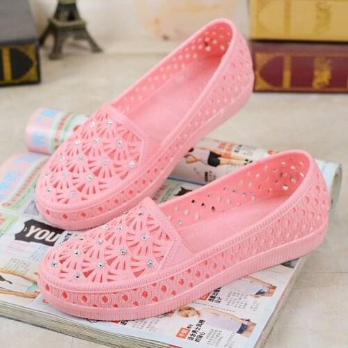 2021 New Baotou Hollow Female Sandals Summer Student Shoes Female Dancing Shoes Flat Hole Shoes Student Sandals