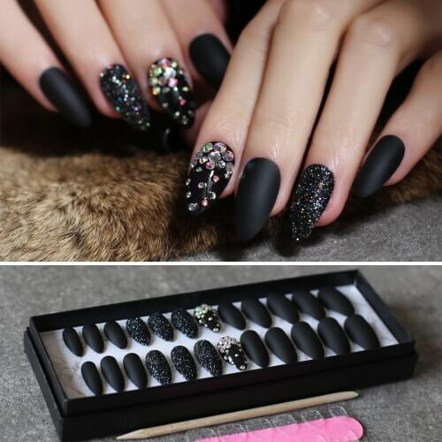 Matte Stiletto black Burgundy glitter crystal Artistic shape diamonds false nails Black box fake nails spread out white silver