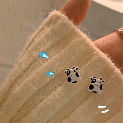 S925 Cute Mini Cow Earrings Fashion Classic Simple Temperament Earrings Female Romantic Exquisite Earrings