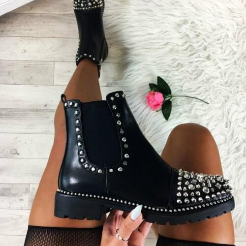 Winter Punk Rivet Boots Women Round Head Toe Leather Booties Studded Thick Low Heels Chelsea Ankle Plush Botas De Mujer