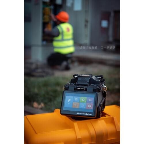 X900 Fiber Fusion Splicer 6 Motors Fiber Type Automatic Indentification