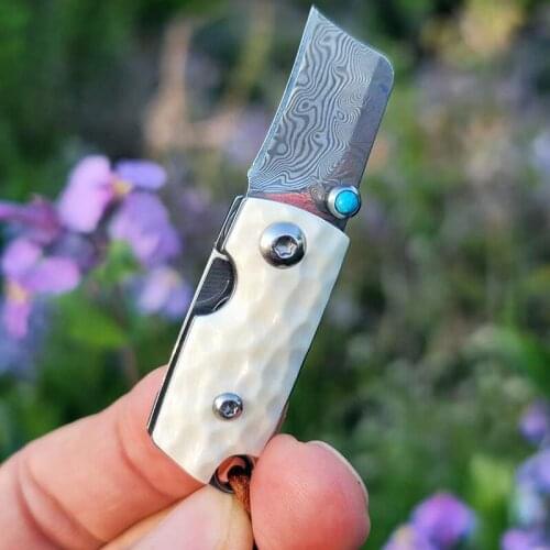 Camping knife, Fruit knife, it is a mini pocket knife, 3.5cm, 100% handmade, the smallest damascus knife in the world，MD01