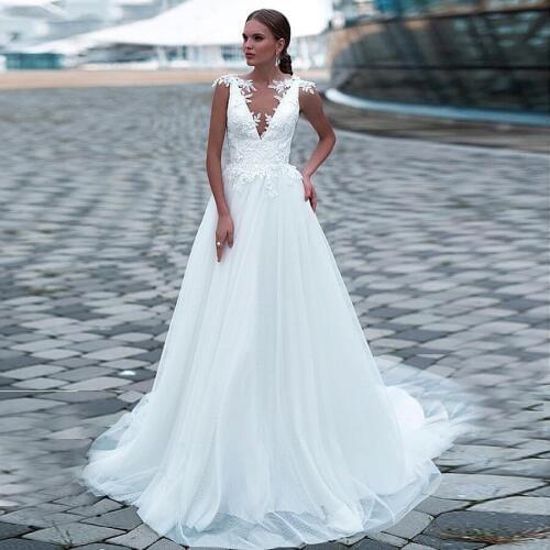 Fabulous Tulle Jewel Neckline A-Line Wedding Dress With Lace Appliques Illusion Back White Bridal Gowns vestido de novia princes