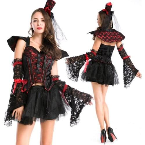 The city of Halloween the twilight vampire queen COSPLAY female clothing club DS costumes wedding photography