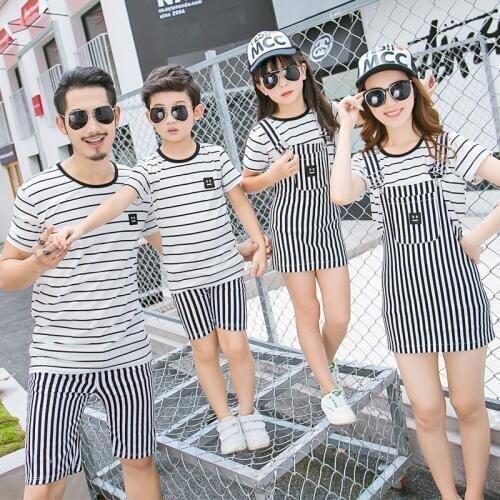 New Family Matching Outfits Striped Family Clothing Mom/Mother and Daughter Clothes Father and Son Clothes Family Clothing Sets