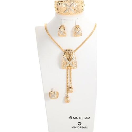Fashion Dubai gold color jewelry sets for women wedding gifts African necklace ring earrings bracelet set Nigeria jewellery