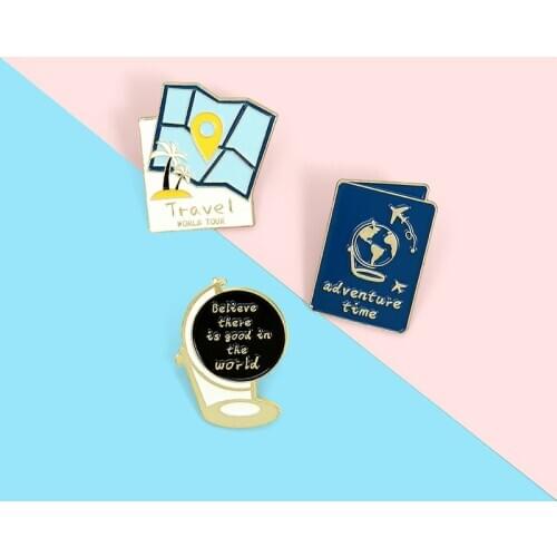 Traveller Enamel Pins Custom Map Globe Passport Brooch Lapel Pin Shirt Bag Badge World Adventure Tour Jewelry Gift for Friends