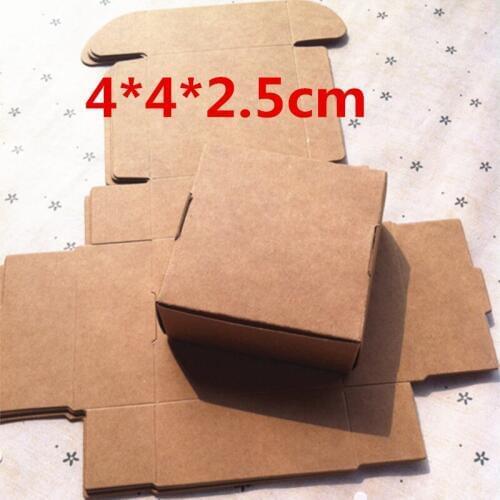 50PCS 4*4*2.5cm White Brown Black Mini Kraft Paper Cartons Box Ring Jewelry Packing Box Wedding Gifts for Guests Candy Box