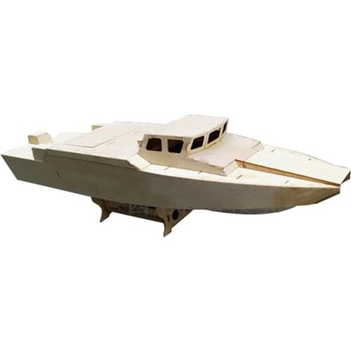 1:35 Fast Assault Boat DIY Wooden Boat Model Kit Pump Spray Boat Kit