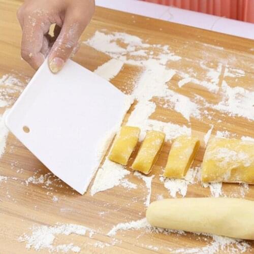 Pastry Cutter Plastic Cake Spatulas Dough Scraper Trapezoid Bread Pizza Fondant Tools Butter Knife Multiduty White Safe Bakeware