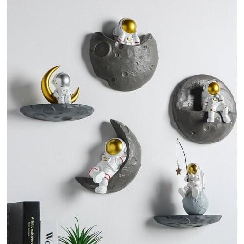 Creative Astronaut Figurines Miniatures Spaceman Sculpture Craft Home Decor Wall Hanging Childrens Room Decoration Statues