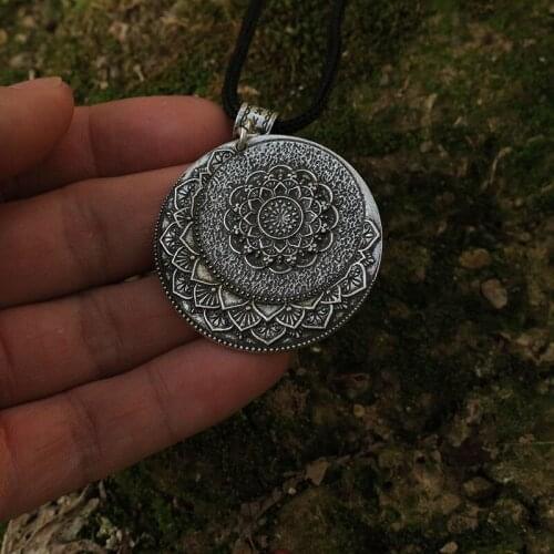 Lanseis 10pcs Tibetan Mandala women Necklace Zen Boho Yoga Jewelry Zen Tribal Mandala Pendant Bohemian Ethnic Jewelry