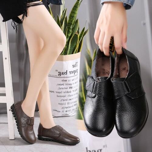 Large Size Womens Shoes Mom Shoes Pumps Middle-Aged and Elderly Non-Slip Flat Leather Shoes 2021 Spring and Autumn New