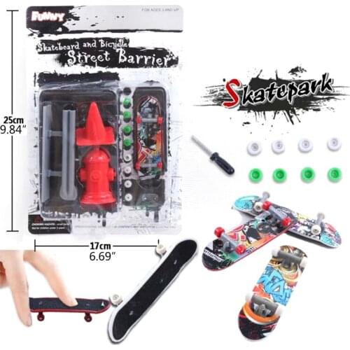 MIni Finger Skateboard Fingerboard with Obstacles Set Kids Toy Novelty Gag M89C