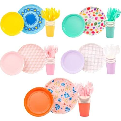 40pcs/set Red and White Plaid Disposable Tableware Paper Plate Gold Pink Flowers Theme Party Wedding Baby Shower Party Decor