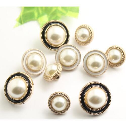 New Trend 10 pcs/set Resin Pearl Foot Button Hand-stitched Fabric Clothing Decoration Creative Production Wholesale