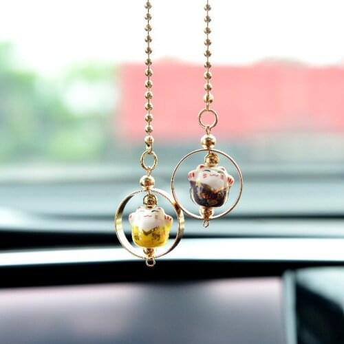 Cute Lucky Cat Charm Car Pendant Automobiles Rearview Mirror Suspension Decoration Accessories Hanging Pendant Gifts