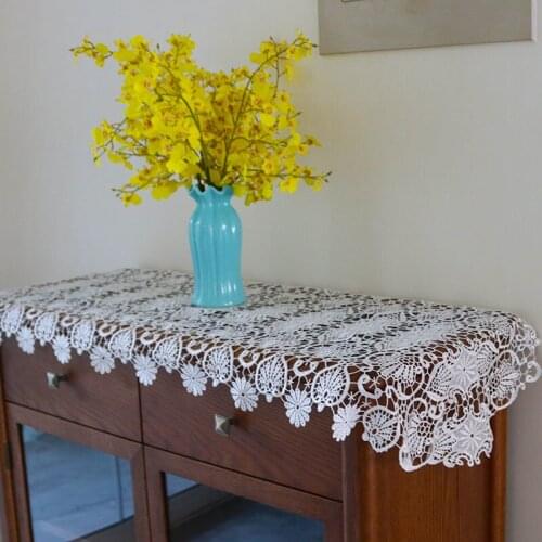 British Embroidered Hollow Fashion Western Food Coffee Table Runner Cushion Living Room Sofa Piano Cover Cloth Party Decoration