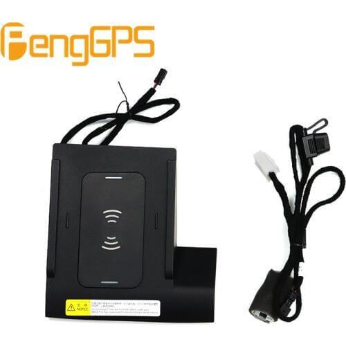 Qi Car wireless charger for Volkswagen Golf 7 2016 2017 2018 For iPhone Xs Max X XR Samsung S10 S9 Infrared Fast Phone Holder