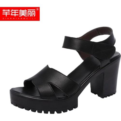 Womens Beautiful High Heel Sandals Chunky Heel Platform Waterproof Platform Cheongsam Catwalk Sandals 2021 Summer Fashion Style