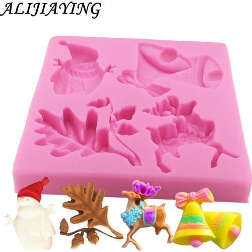 1Pcs Christmas Gift Crutch Bell Deer Snowman Silicone Fondant 3D Cake Mold Cupcake Candy Chocolate baking accessories D0216