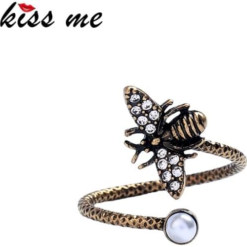 KISS ME Fashion Rings for Women Antique Gold Color Alloy Rhinestone Bee Vintage Charm Ring Female Accessories